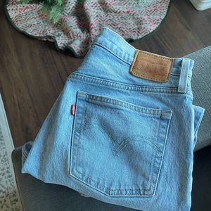 Levi’s women’s 501 jeans